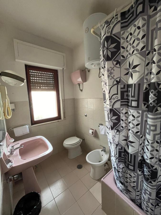 Hotel L'Approdo Brindisi Buitenkant foto