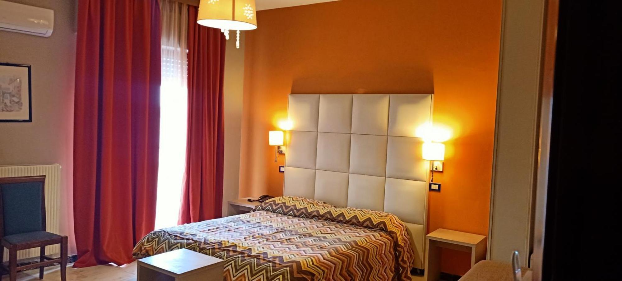Hotel L'Approdo Brindisi Buitenkant foto