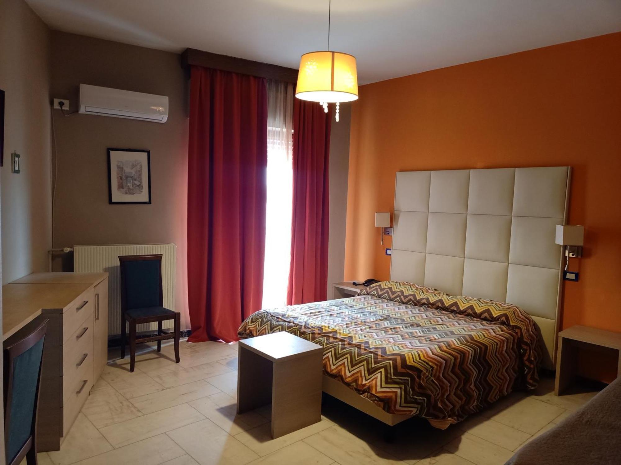 Hotel L'Approdo Brindisi Buitenkant foto
