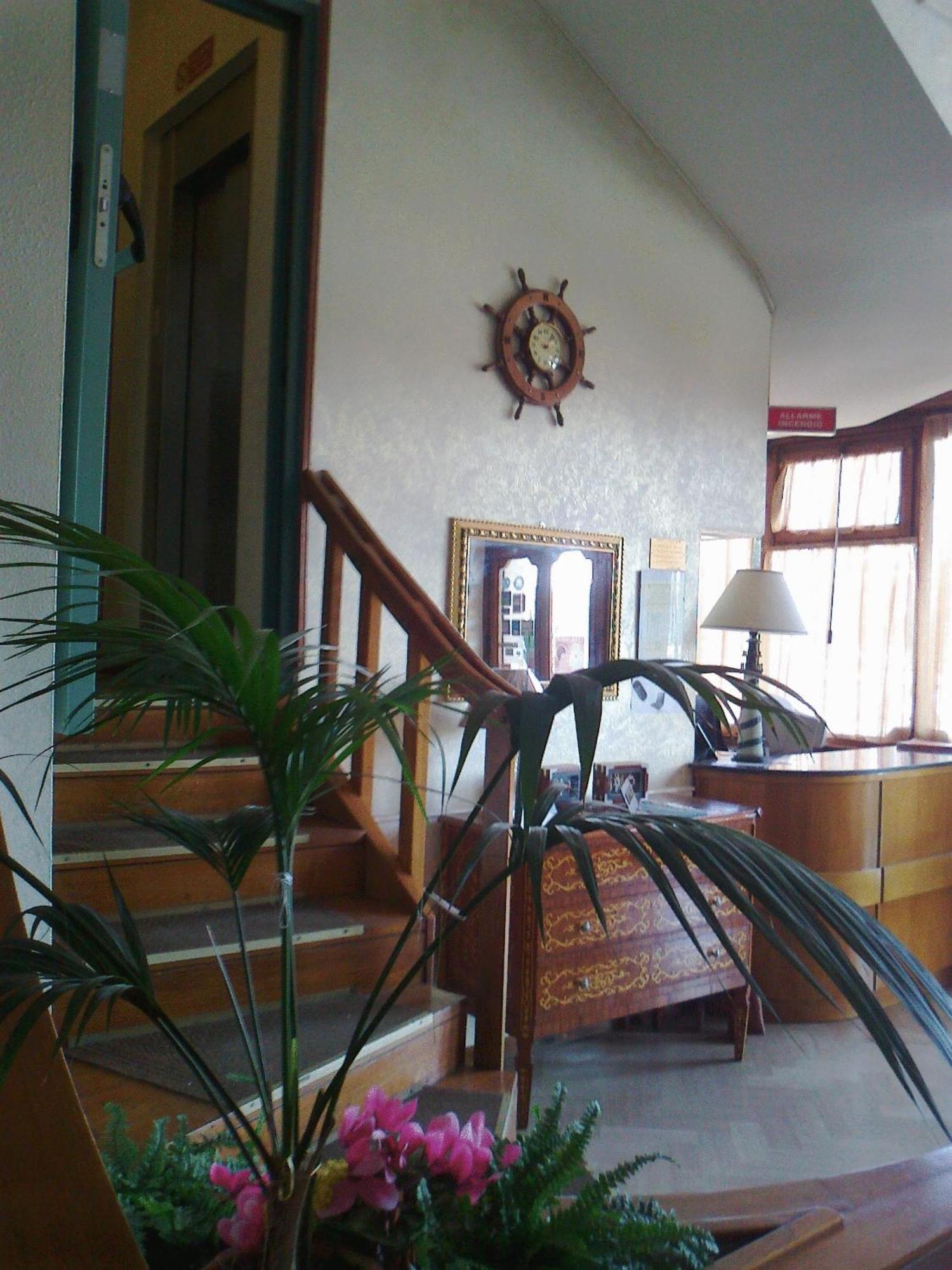 Hotel L'Approdo Brindisi Buitenkant foto